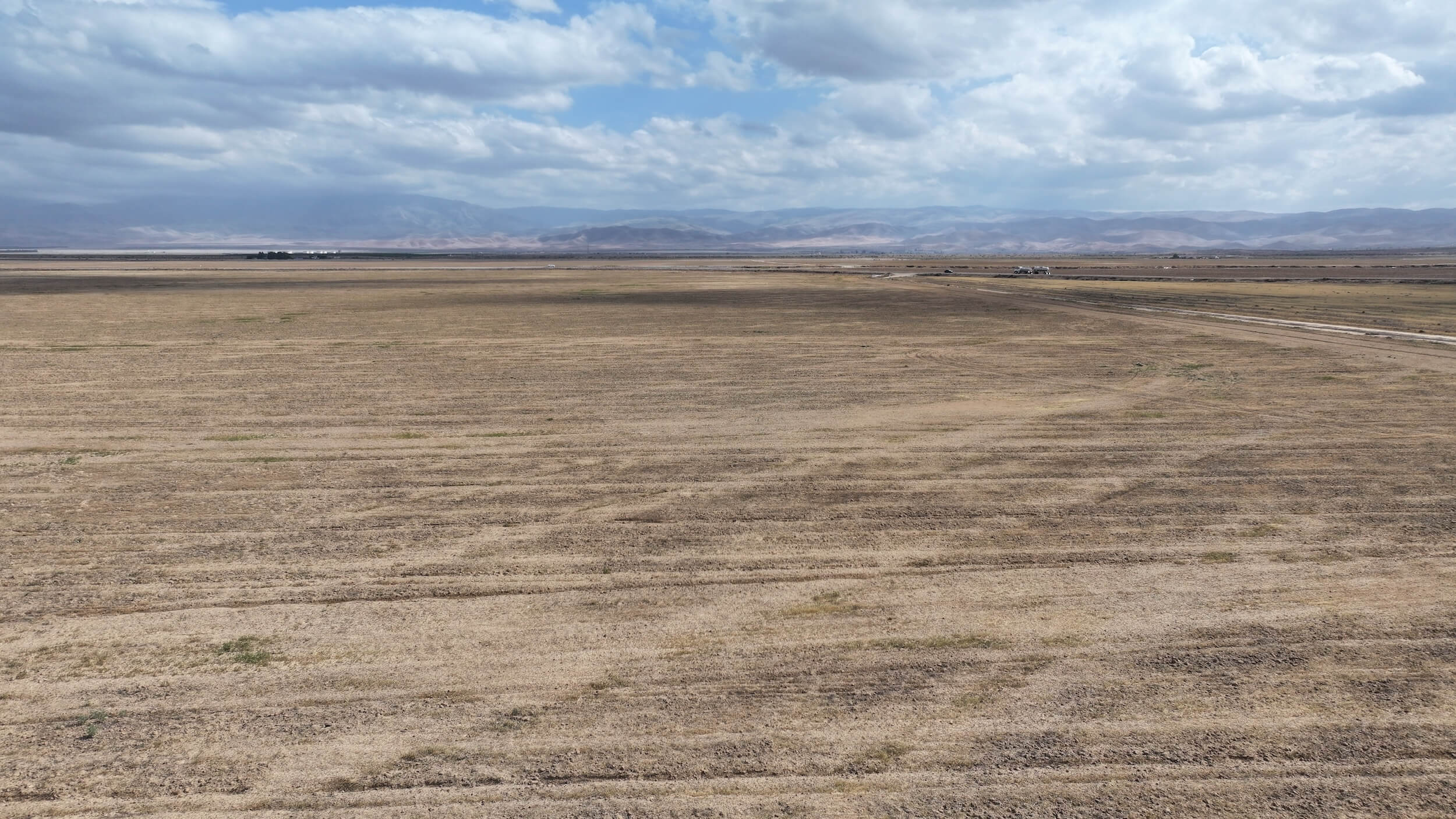 329.95 GROSS ACRES OF OPEN GROUND LOCATED IN WHEELER RIDGE-MARICOPA WATER STORAGE DISTRICT