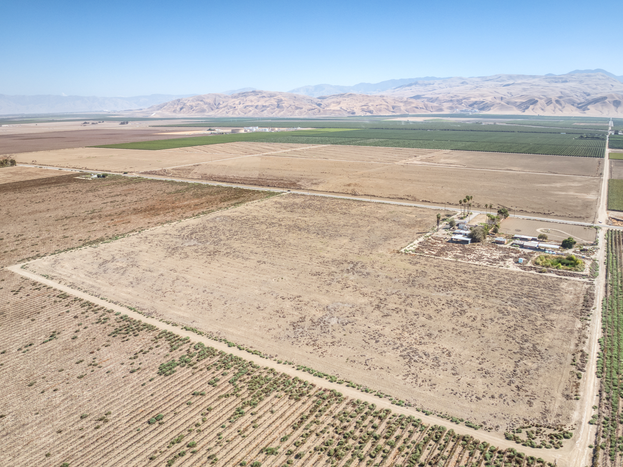 34.63 GROSS ACRES OF OPEN GROUND LOCATED IN WHEELER RIDGE-MARICOPA WATER STORAGE DISTRICT